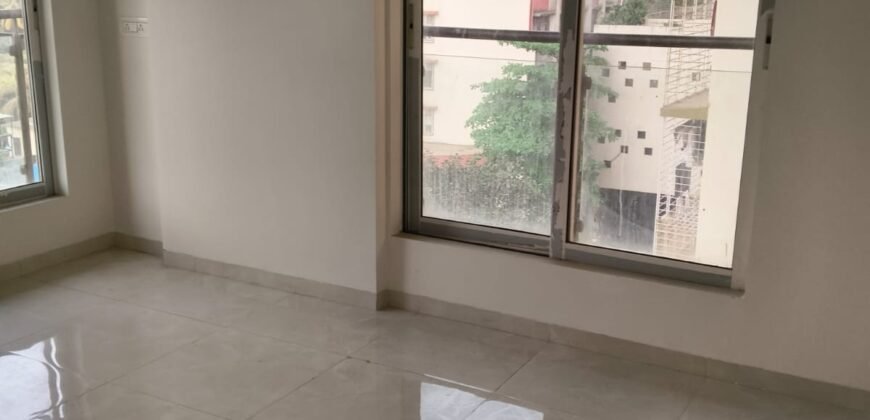 Spacious 3BHK Flat for Sale in Kandivali West