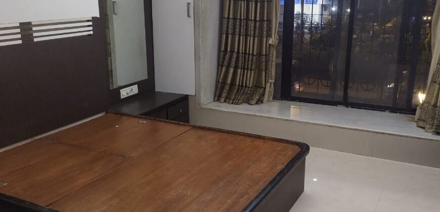 3BHK Flat for Rent in Kandivali West | Well-Maintained