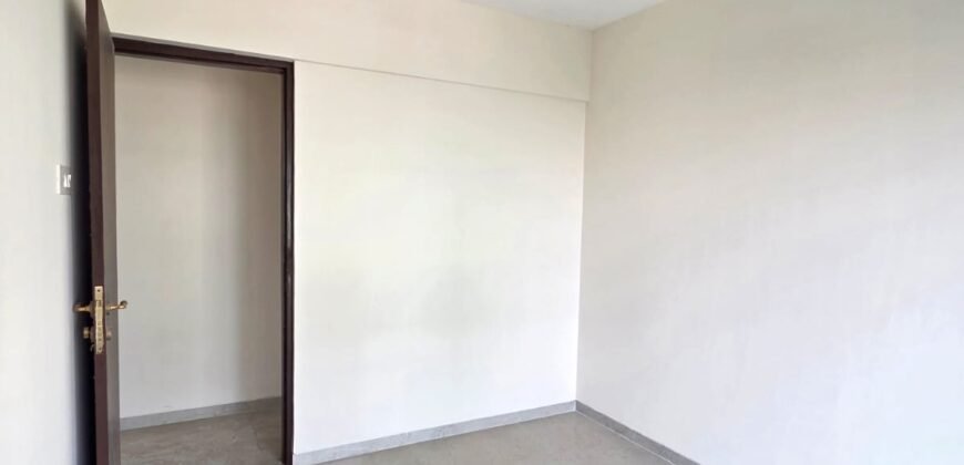 2 BHK for Sale on S.V road, Borivali West