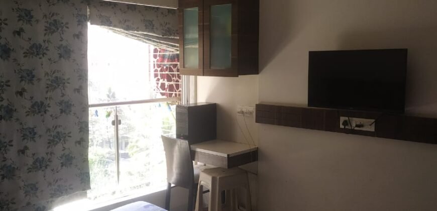 2 BHK flat for Sale in Kandivali West