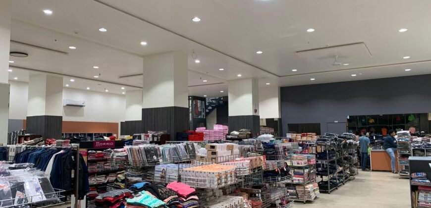 Prime G+1 Showroom on Aundh Road | 58.5′ Frontage | Optional 6% ROI Lease-Back