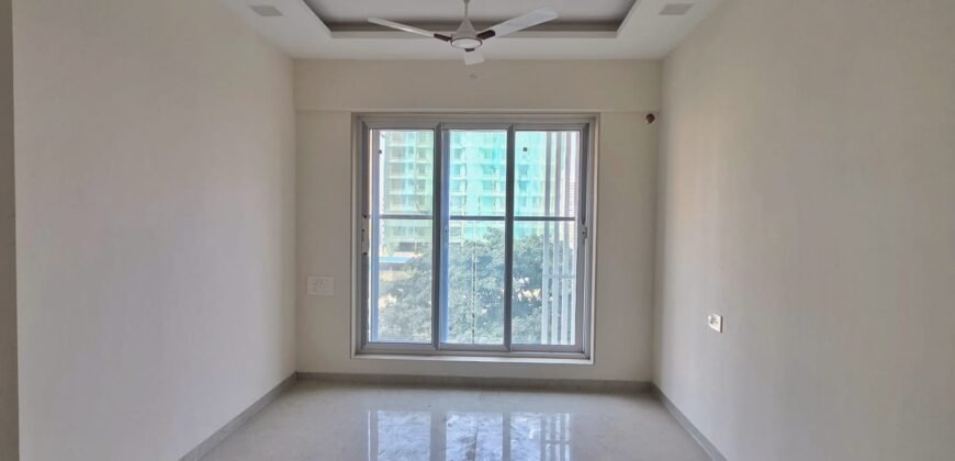 2 BHK for Sale on S.V road, Borivali West