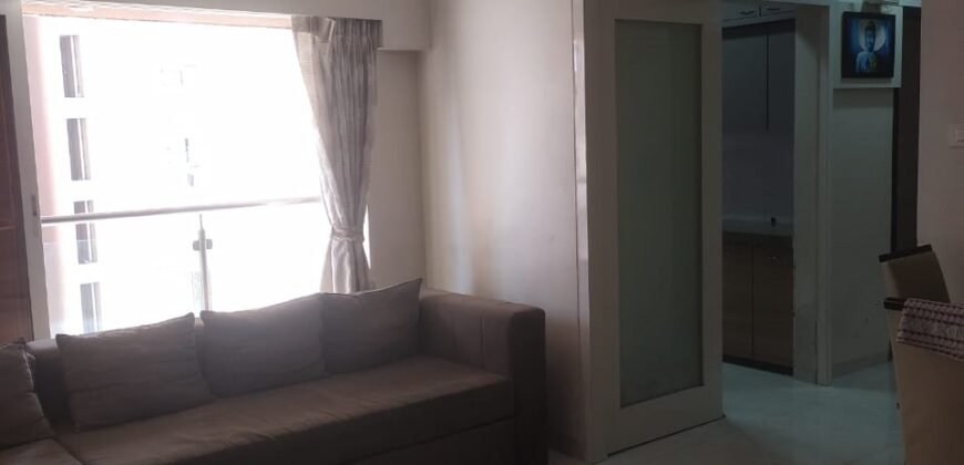 2 BHK flat for Sale in Kandivali West